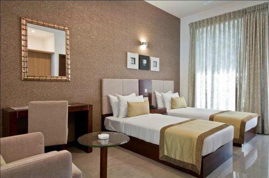 Stately Suites Golf Course Road